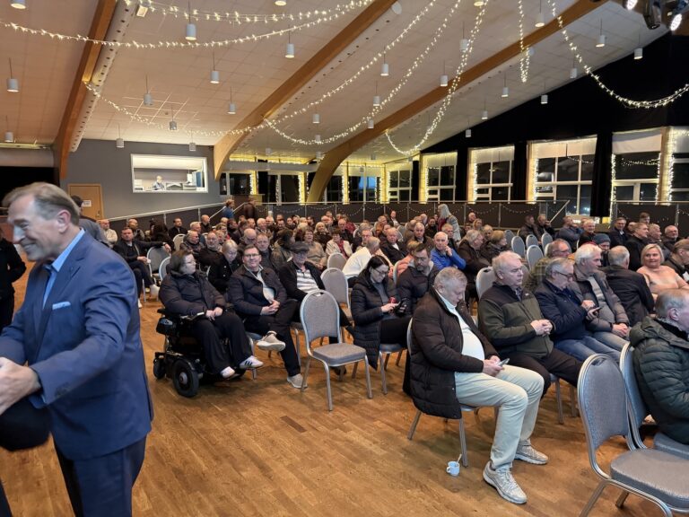 Vel sóttur fundur í Höllinni